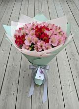 Букет цветов из:  Альстромерии в Рудне Смоленской области