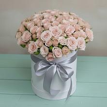 Цветочная композиция из Розы в шляпной коробке в Рудне Смоленской области