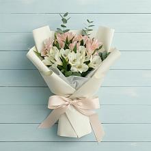Букет цветов из:  Альстромерии в Рудне Смоленской области