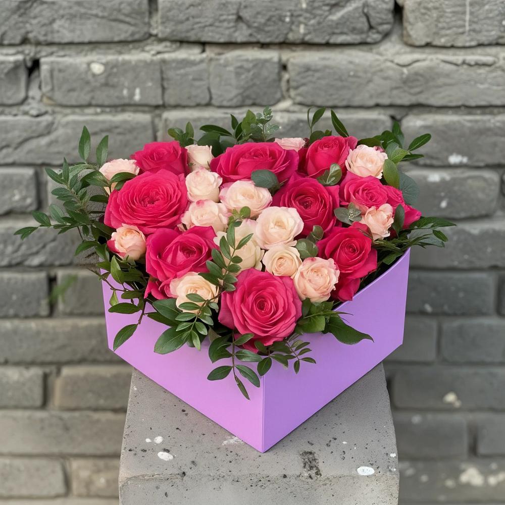 Цветочная композиция из Розы в коробке в Рудне Смоленской области