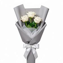 Букет 3 белые розы в Рудне Смоленской области