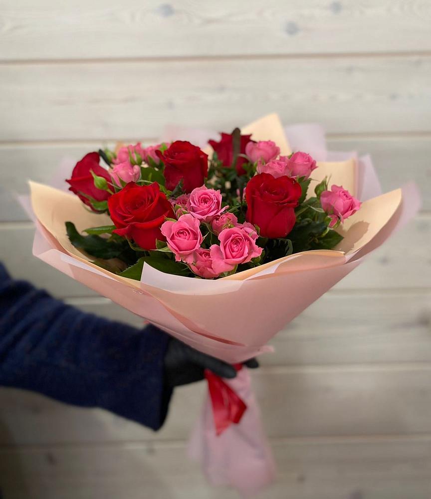 Букет цветов из: Розы в Рудне Смоленской области