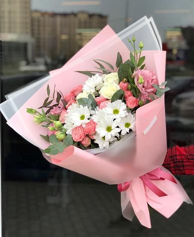 Букет цветов из: Розы, Лизиантусы и Хризантемы в Рудне Смоленской области