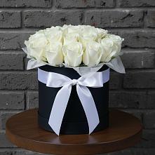 Цветочная композиция из Розы в шляпной коробке в Рудне Смоленской области